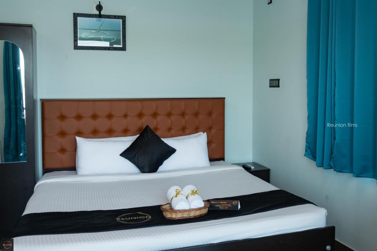 Reunion Ocean Tides Hotel Udupi Kültér fotó